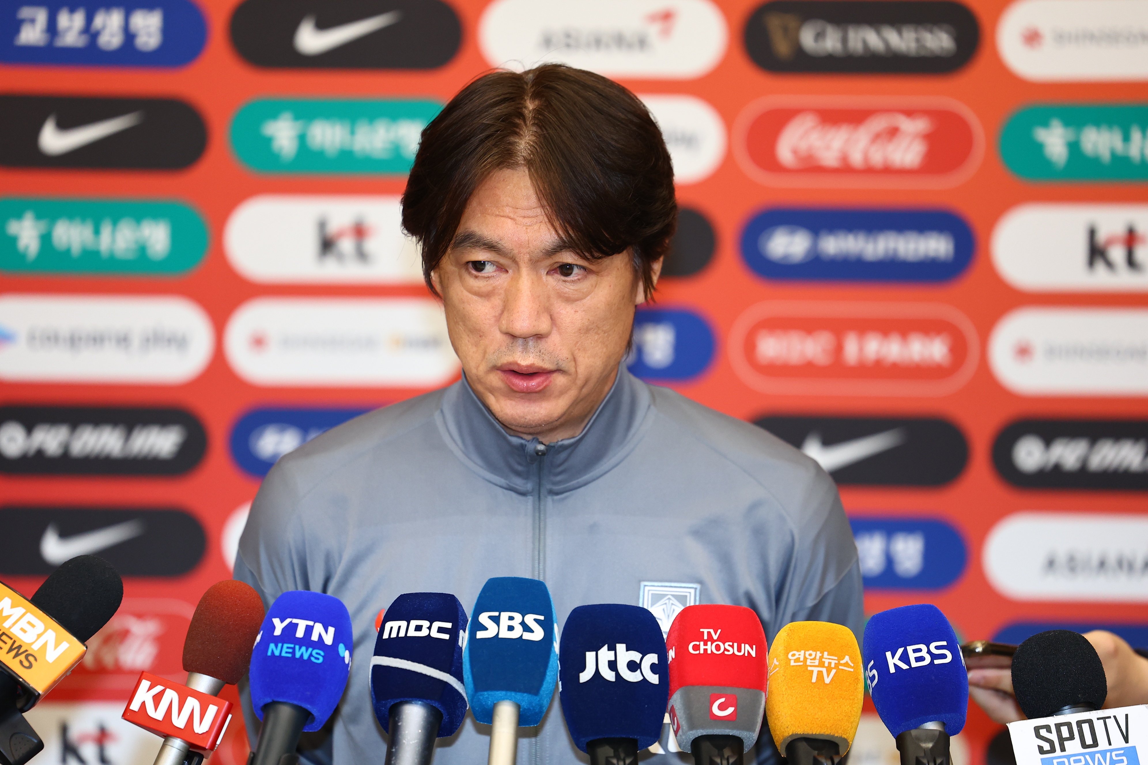 东亚杯成日韩练兵场 东道主韩国剑指冠军奖杯